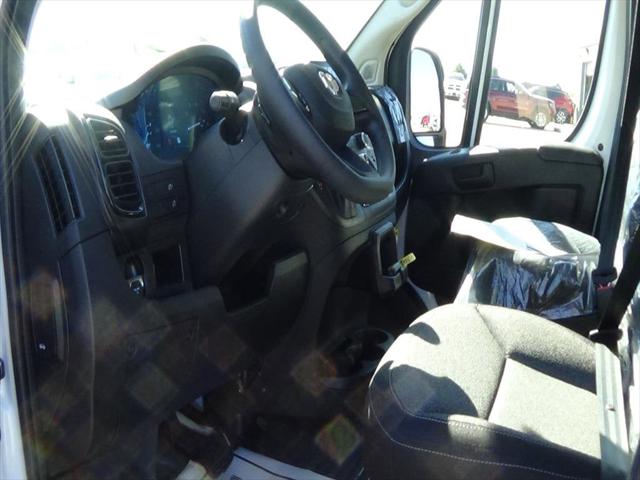 2025 Ram ProMaster 2500 Cargo Van Tradesman Low Roof 136" WB w/Pass Seat