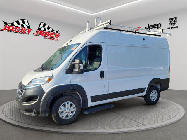 2025 RAM ProMaster 1500 Cargo Van SLT High Roof 136 WB