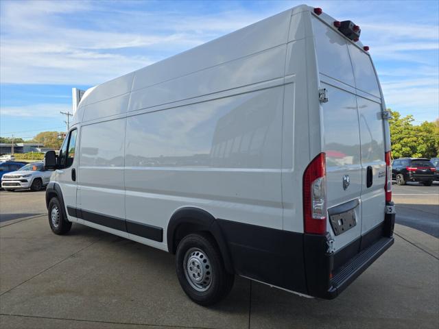 2025 RAM ProMaster 3500 Cargo Van Tradesman Super High Roof 159 WB EXT w/Pass Seat 2025 RAM ProMaster 3500 Cargo Van Tradesman Super High Roof 159 WB EXT w/Pass Seat