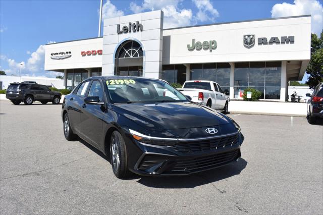 2024 Hyundai Elantra SEL 2024 Hyundai Elantra SEL