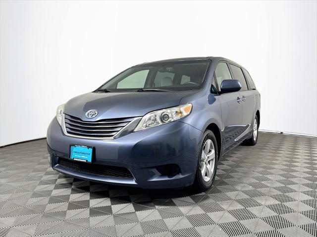 2017 Toyota Sienna LE 8 Passenger