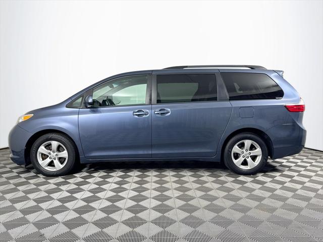 2017 Toyota Sienna LE 8 Passenger