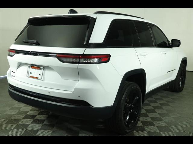 2022 Jeep Grand Cherokee Altitude 4x4