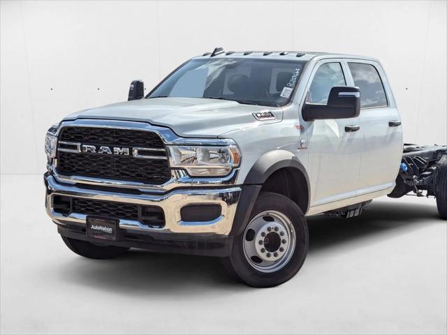 2024 RAM Ram 5500 Chassis Cab RAM 5500 TRADESMAN CHASSIS CREW CAB 4X4 84 CA 2024 RAM Ram 5500 Chassis Cab RAM 5500 TRADESMAN CHASSIS CREW CAB 4X4 84 CA