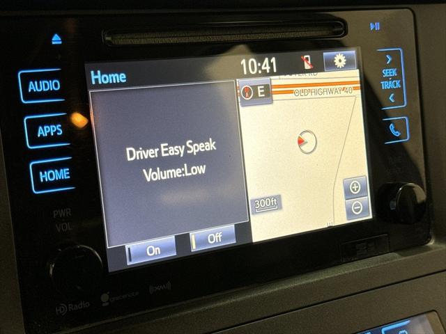 2017 Toyota Sienna SE Premium 8 Passenger