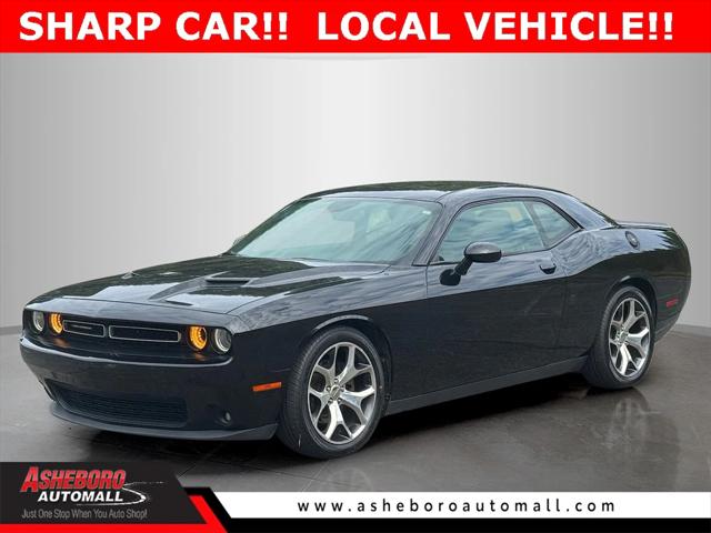 2017 Dodge Challenger SXT Plus