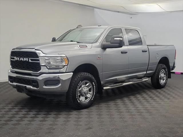 2024 RAM 3500 Tradesman Crew Cab 4x4 64 Box 2024 RAM 3500 Tradesman Crew Cab 4x4 64 Box