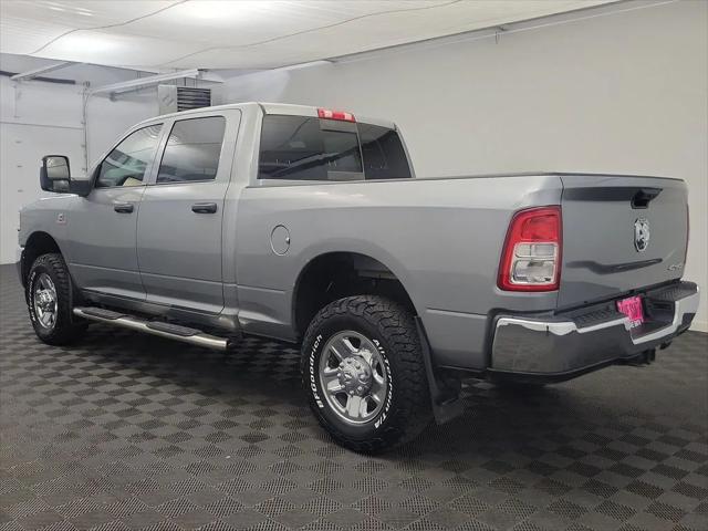 2024 RAM 3500 Tradesman Crew Cab 4x4 64 Box 2024 RAM 3500 Tradesman Crew Cab 4x4 64 Box