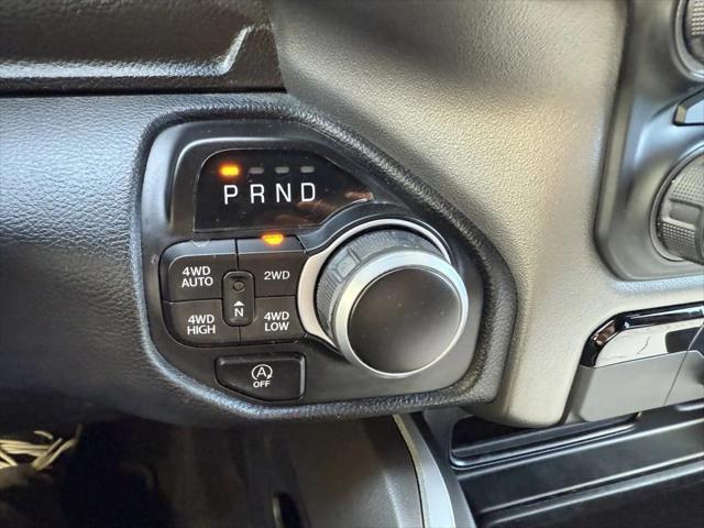 2022 Ram 1500 Big Horn Crew Cab 4x4 5'7" Box