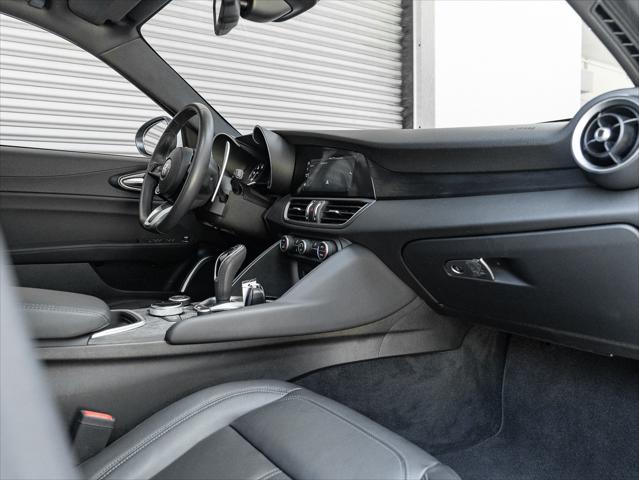 2023 Alfa Romeo Giulia Sprint RWD 2023 Alfa Romeo Giulia Sprint RWD