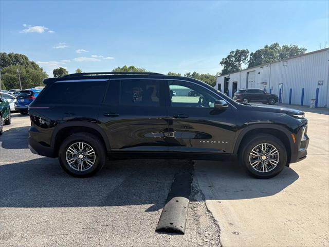 2025 Chevrolet Traverse AWD LT