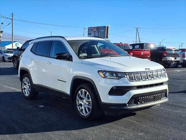 2022 Jeep Compass Latitude Lux 4x4 2022 Jeep Compass Latitude Lux 4x4