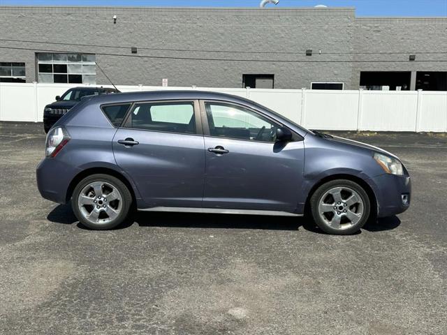 2009 Pontiac Vibe Base