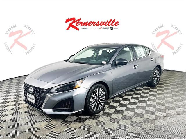 2024 Nissan Altima SV FWD