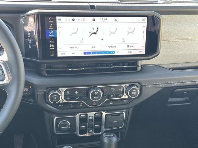 2024 Jeep Wrangler 4-Door Sahara 4x4