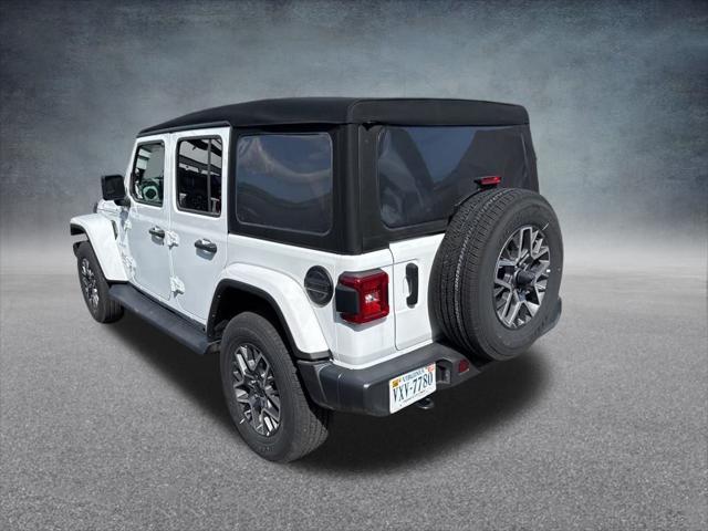 2024 Jeep Wrangler 4-Door Sahara 4x4
