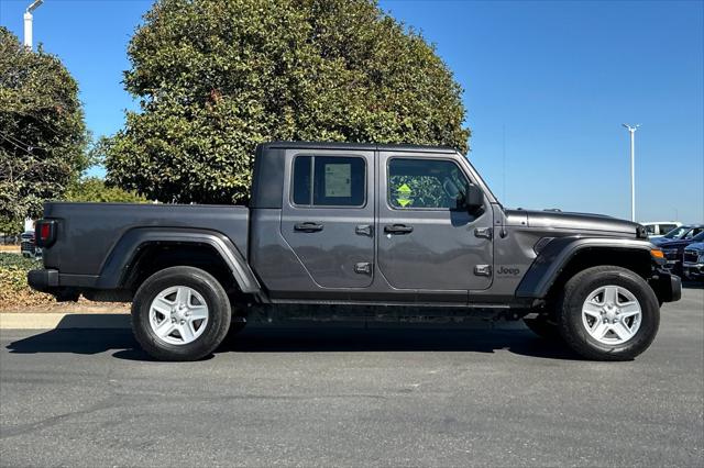 2022 Jeep Gladiator Sport S 4x4 2022 Jeep Gladiator Sport S 4x4