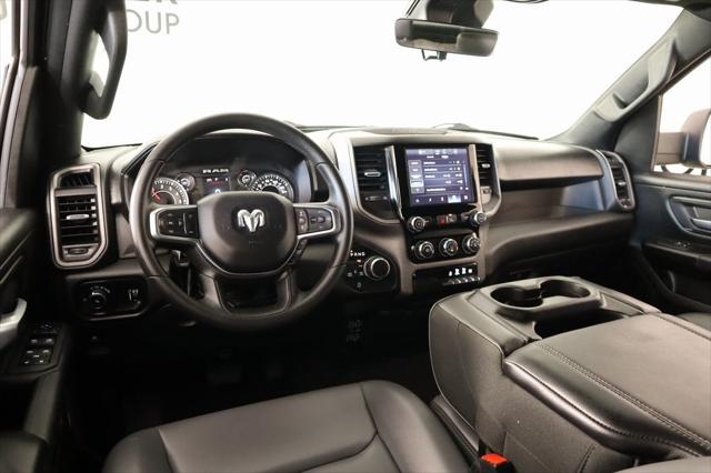 2025 RAM 1500 Tradesman Quad Cab 4x4 64 Box