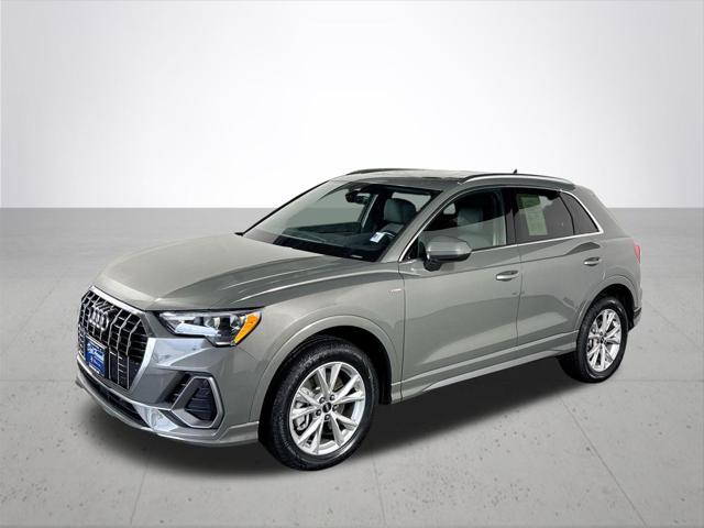 2022 Audi Q3 Premium 45 TFSI S line quattro Tiptronic 2022 Audi Q3 Premium 45 TFSI S line quattro Tiptronic