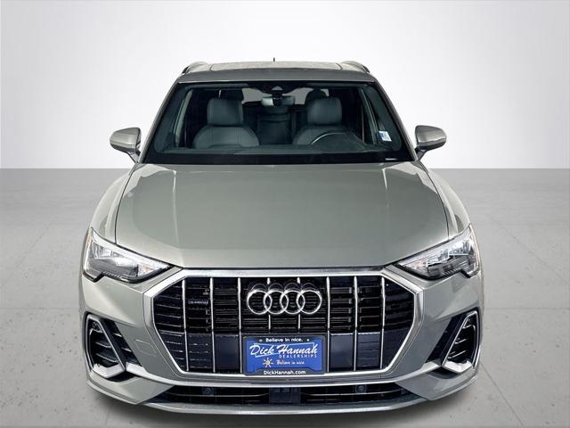 2022 Audi Q3 Premium 45 TFSI S line quattro Tiptronic 2022 Audi Q3 Premium 45 TFSI S line quattro Tiptronic
