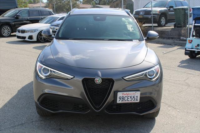 2022 Alfa Romeo Stelvio Sprint 2022 Alfa Romeo Stelvio Sprint
