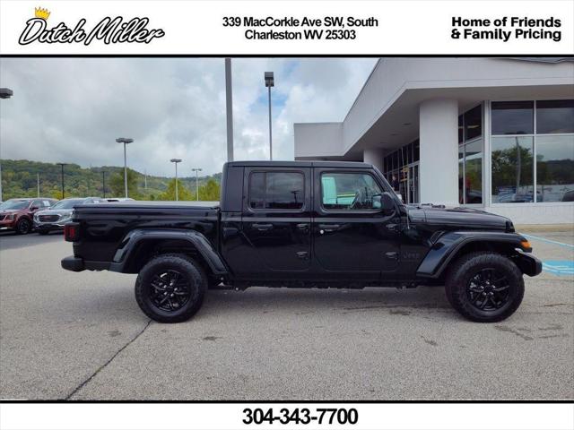 2022 Jeep Gladiator Sport S 4x4