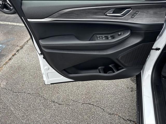 2025 Jeep Grand Cherokee Limited 4x2