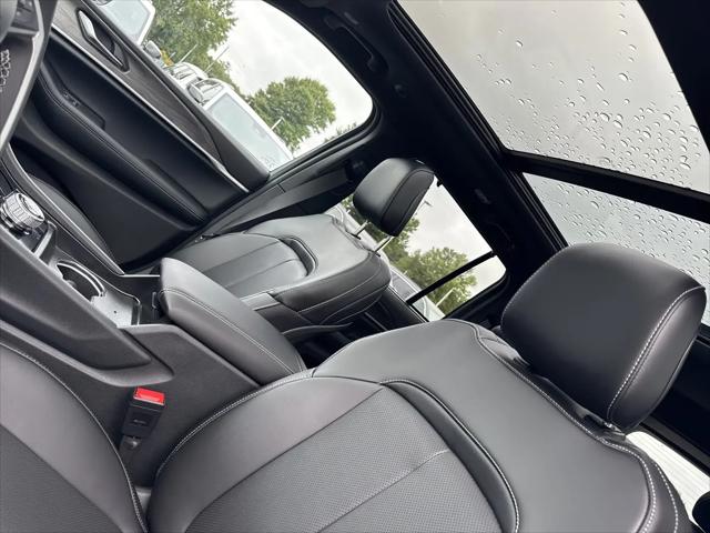 2025 Jeep Grand Cherokee Limited 4x2