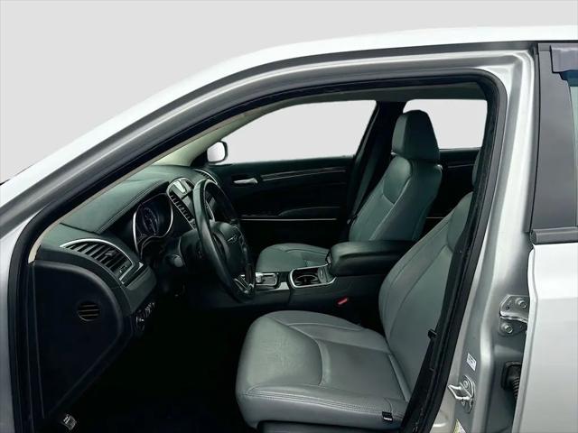 2021 Chrysler 300 Touring