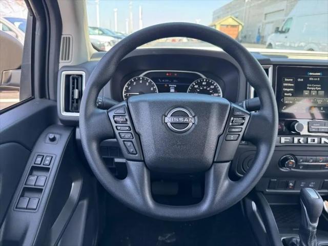 2025 Nissan Frontier Crew Cab SV 4x2