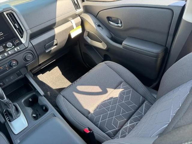2025 Nissan Frontier Crew Cab SV 4x2