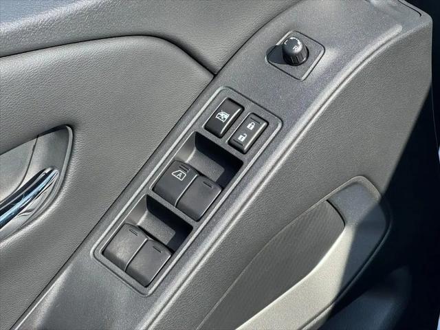 2025 Nissan Frontier Crew Cab SV 4x2