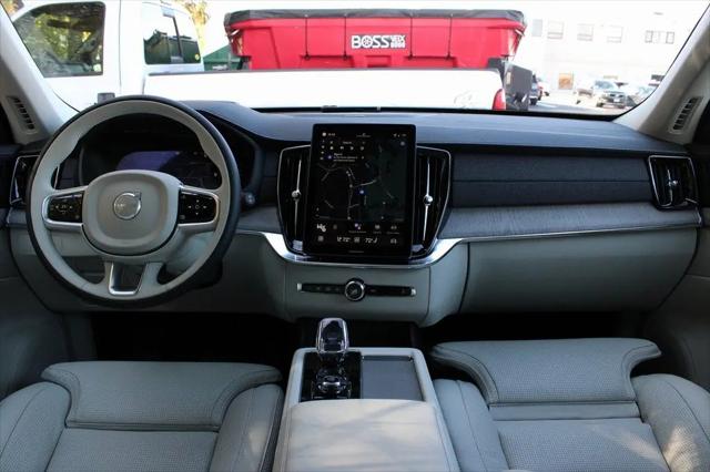 2026 Volvo XC90 Ultra, B6 AWD Gas (mild hybrid), Gasoline, Bright, 7 Seats
