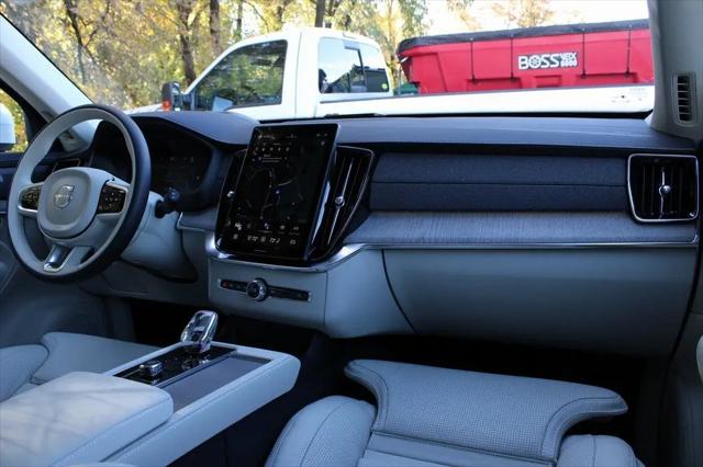 2026 Volvo XC90 Ultra, B6 AWD Gas (mild hybrid), Gasoline, Bright, 7 Seats