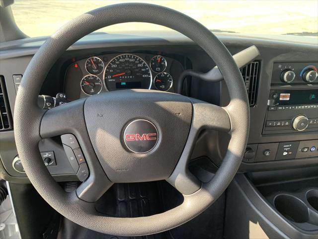 2025 GMC Savana Cutaway Work Van