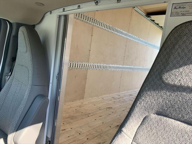 2025 GMC Savana Cutaway Work Van
