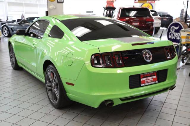 2014 Ford Mustang V6