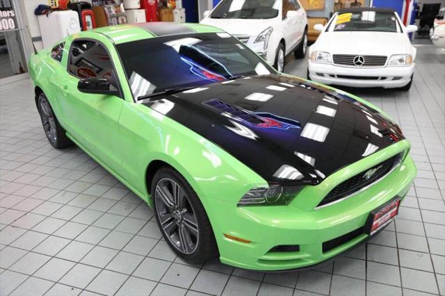 2014 Ford Mustang V6