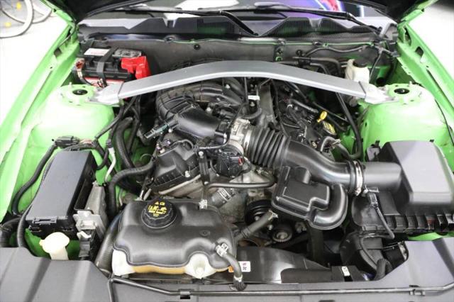 2014 Ford Mustang V6