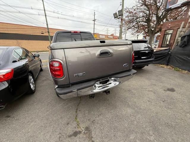 2002 Ford F-150 LARIAT