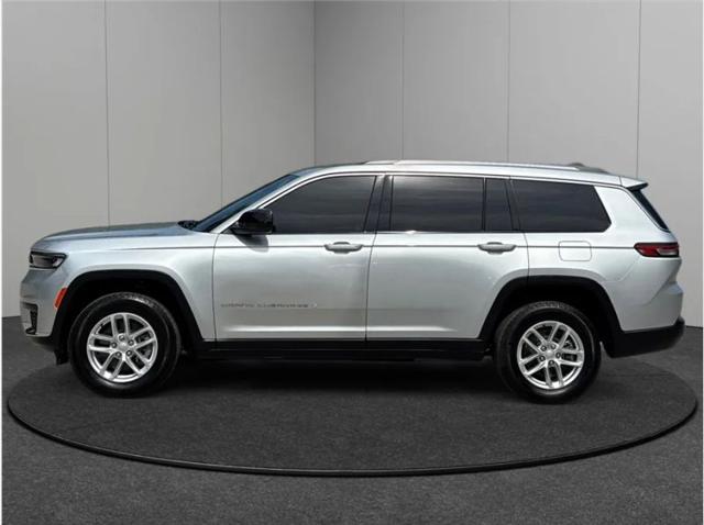 2024 Jeep Grand Cherokee L Laredo 4x2