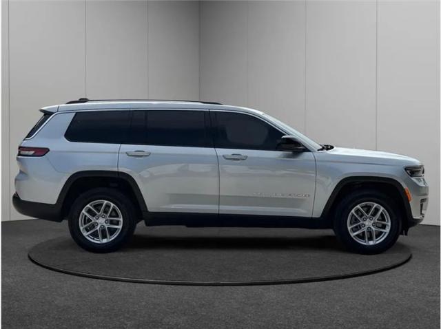 2024 Jeep Grand Cherokee L Laredo 4x2