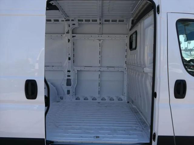 2026 Ram ProMaster 2500 Cargo Van Tradesman High Roof 136" WB w/Pass Seat