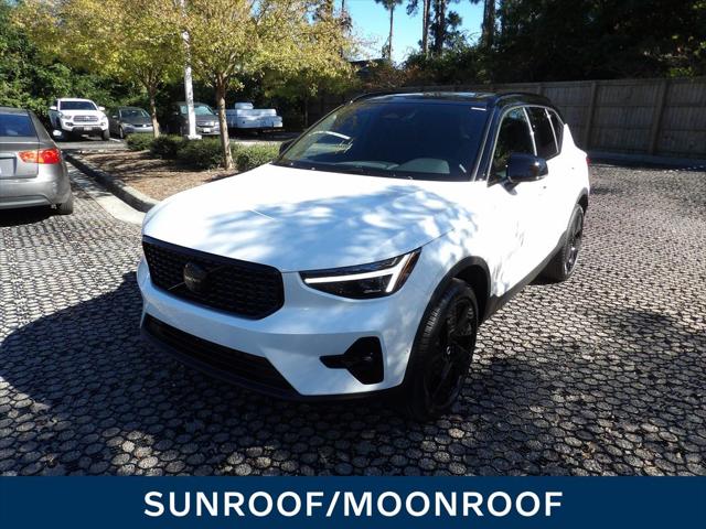 2026 Volvo XC40 B5 Ultra Black Edition