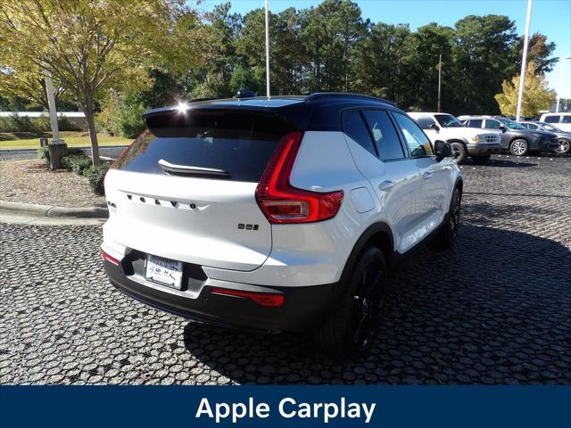 2026 Volvo XC40 B5 Ultra Black Edition