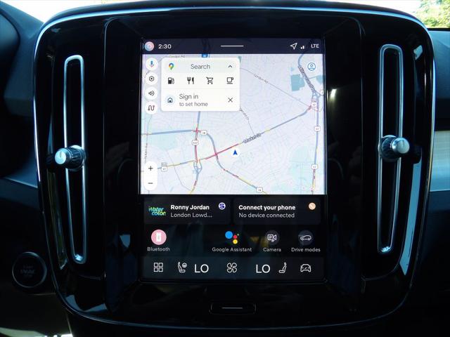 2026 Volvo XC40 B5 Ultra Black Edition