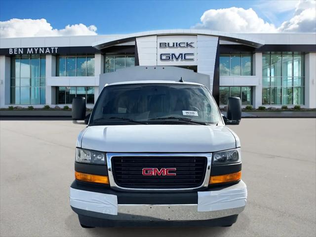 2025 GMC Savana Cutaway Work Van