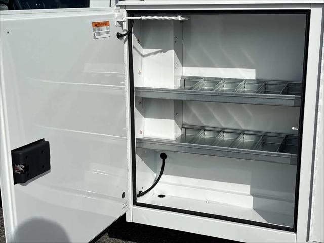 2025 GMC Savana Cutaway Work Van