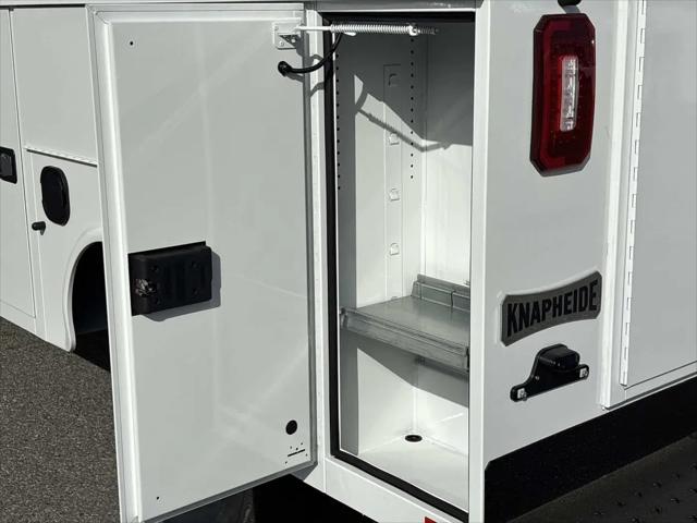 2025 GMC Savana Cutaway Work Van