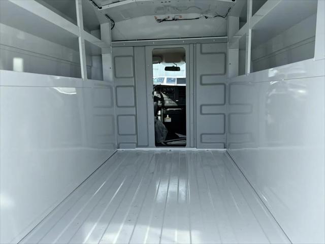 2025 GMC Savana Cutaway Work Van